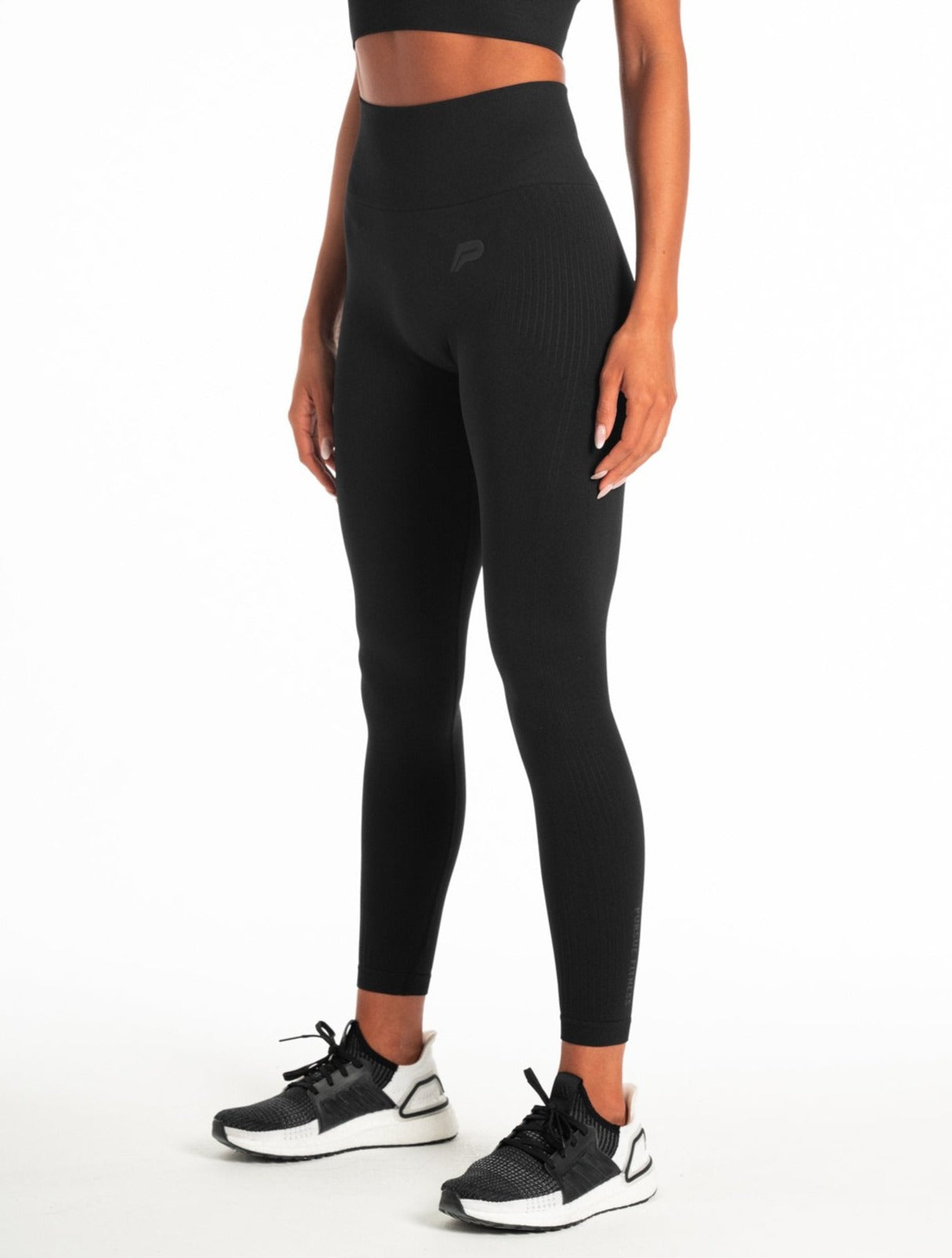 Blackout Womens Training Crops