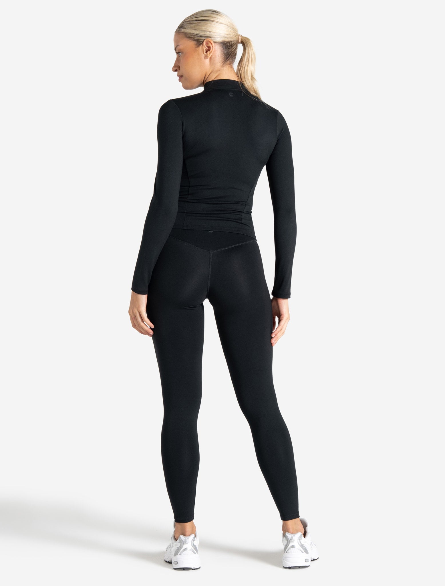 Allure Zip Jacket - Black Pursue Fitness 7