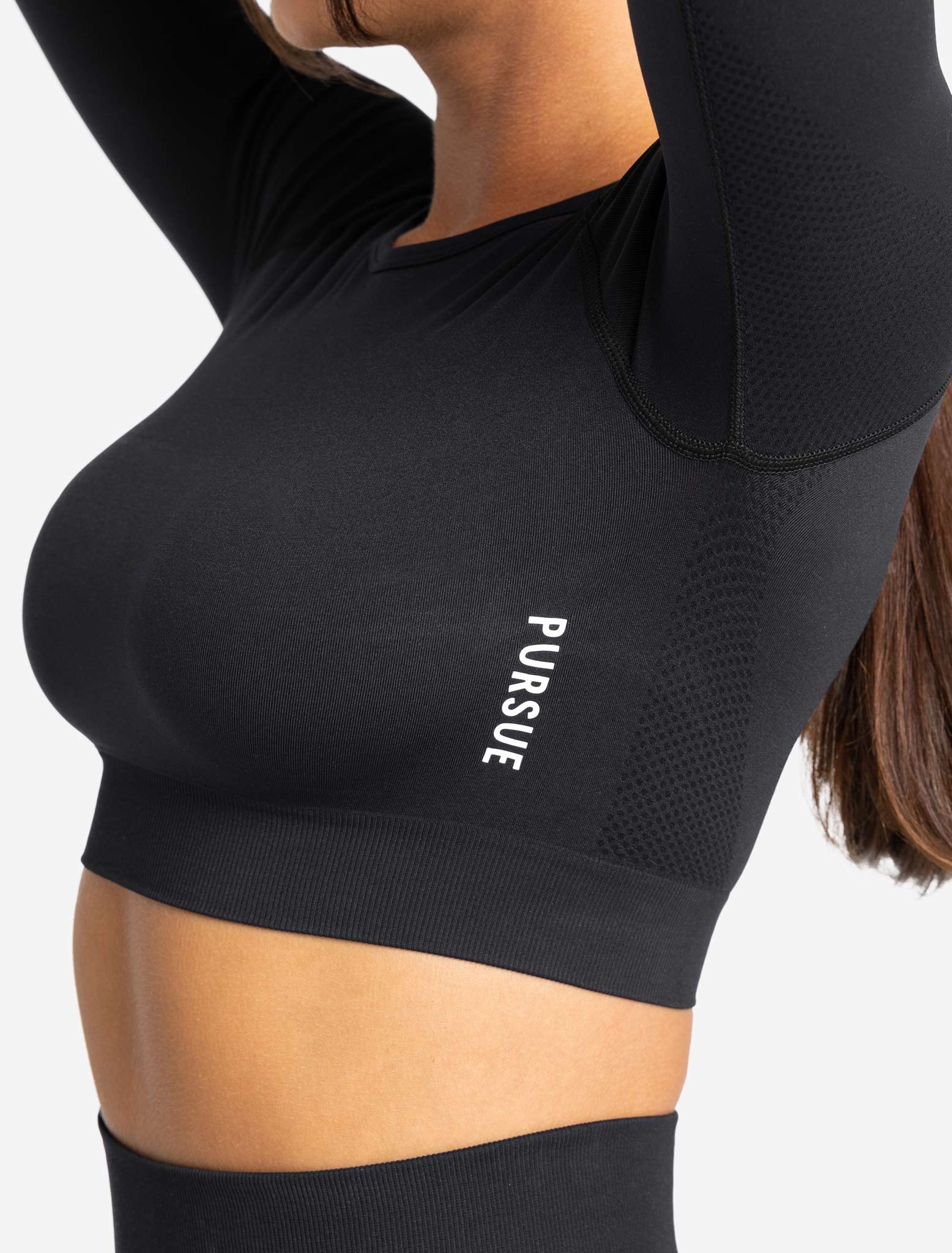Move Seamless Long Sleeve Crop Top | Black | Pursue Fitness