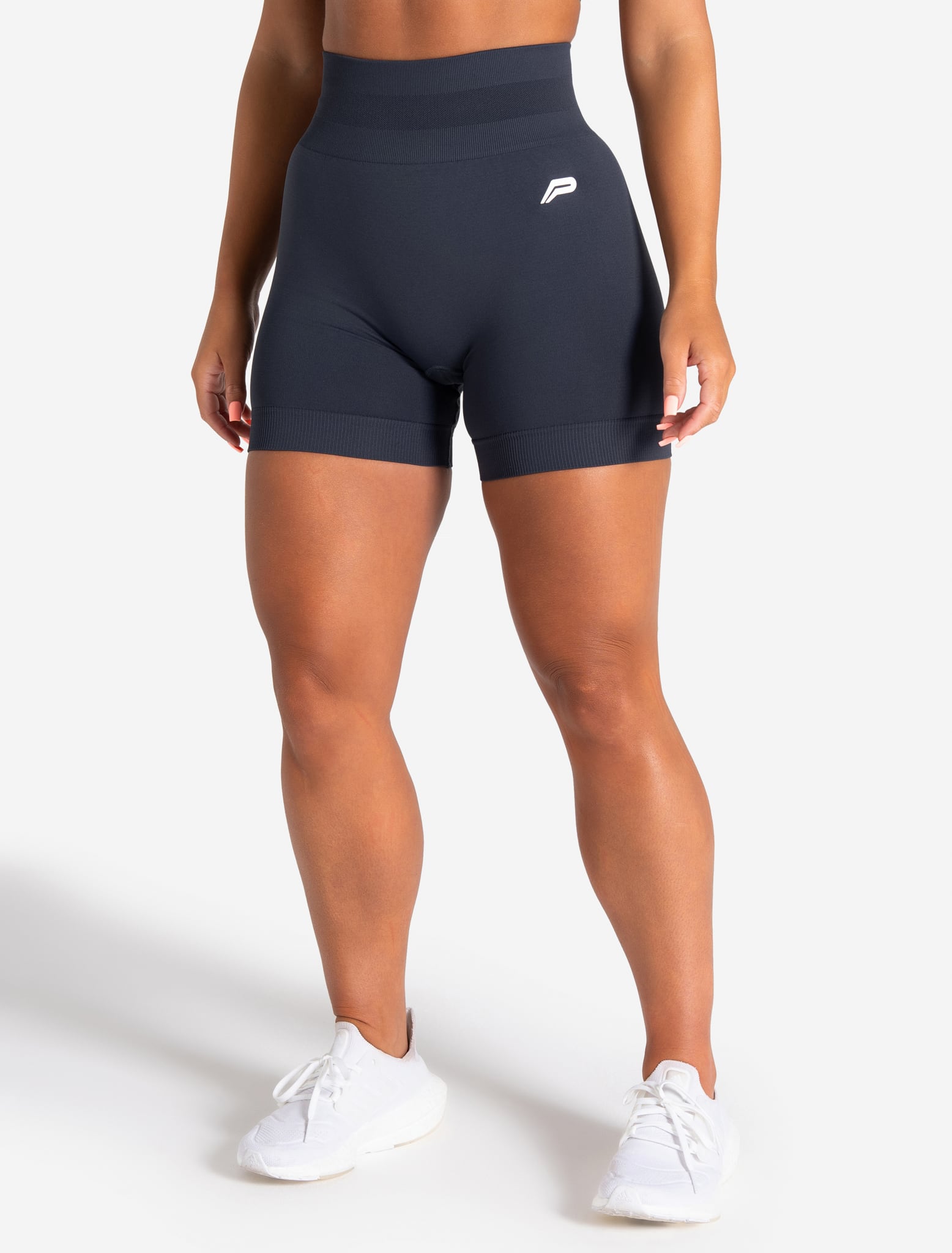 Scrunch Seamless Shorts - Midnight Blue Pursue Fitness 2