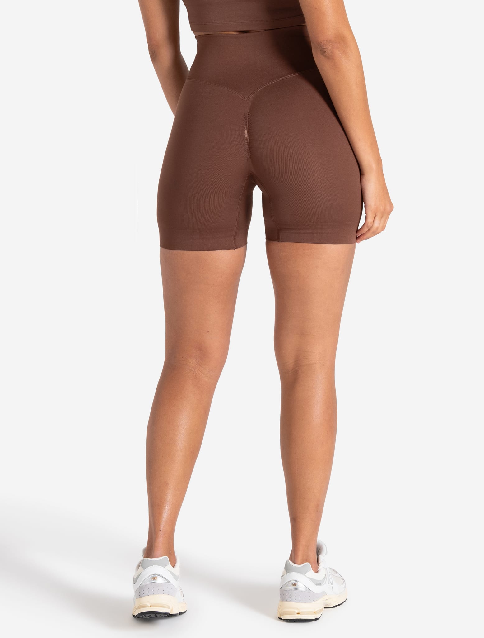 Sculpt Seamless Scrunch Shorts - Cocoa Brown Pursue Fitness 2