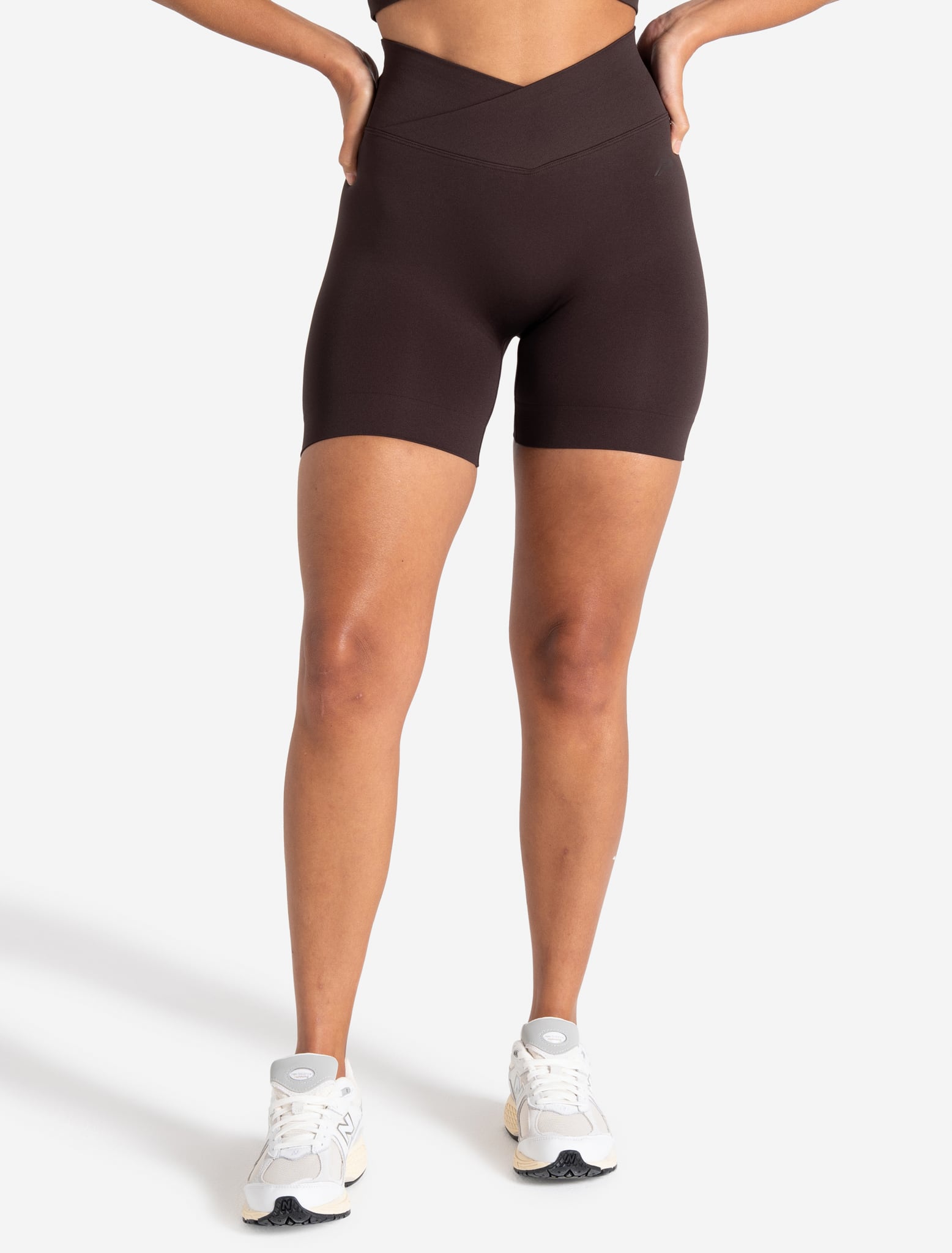 Sculpt Seamless Scrunch Shorts - Espresso Pursue Fitness 1