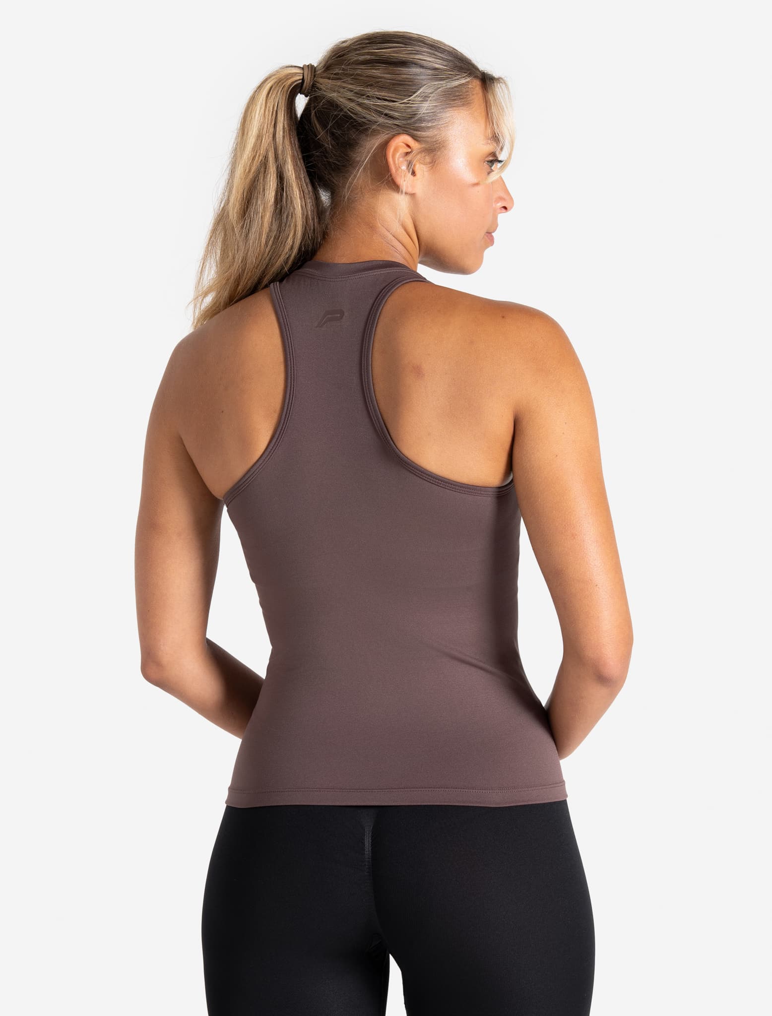 Sculpt Seamless Vest - Mocha Pursue Fitness 2