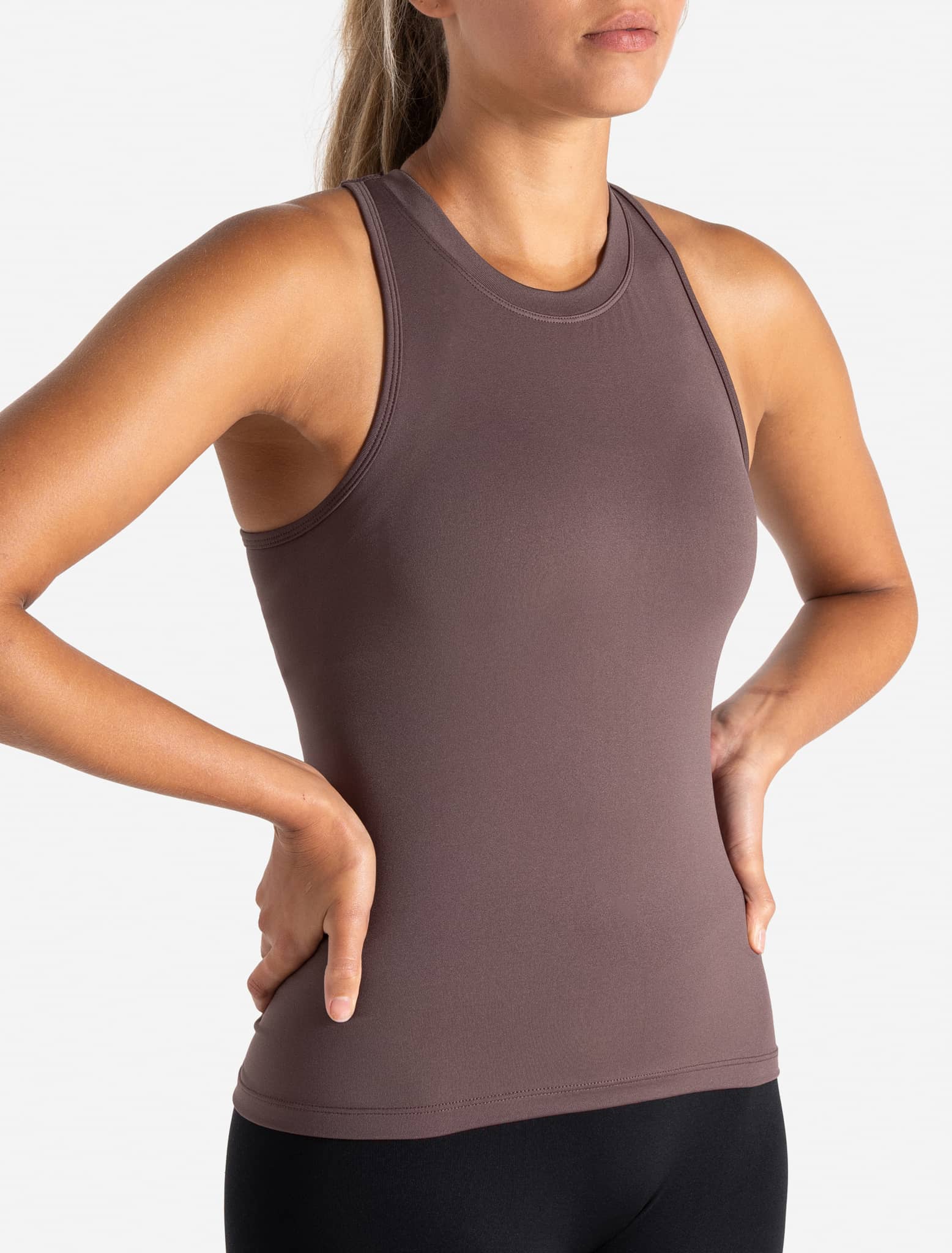 Sculpt Seamless Vest - Mocha Pursue Fitness 1