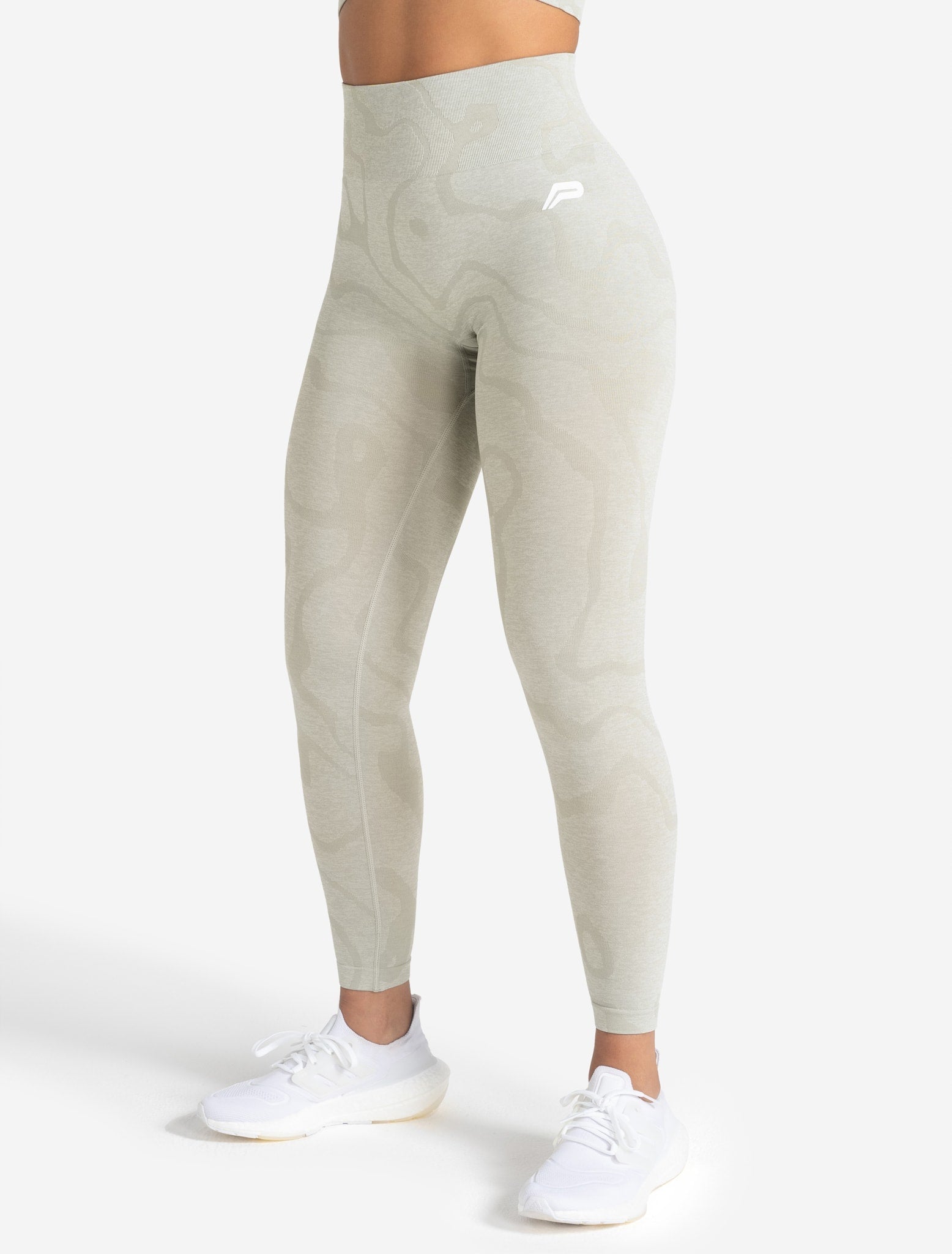 Sustainable Seamless Leggings - Sage Green Pursue Fitness 2