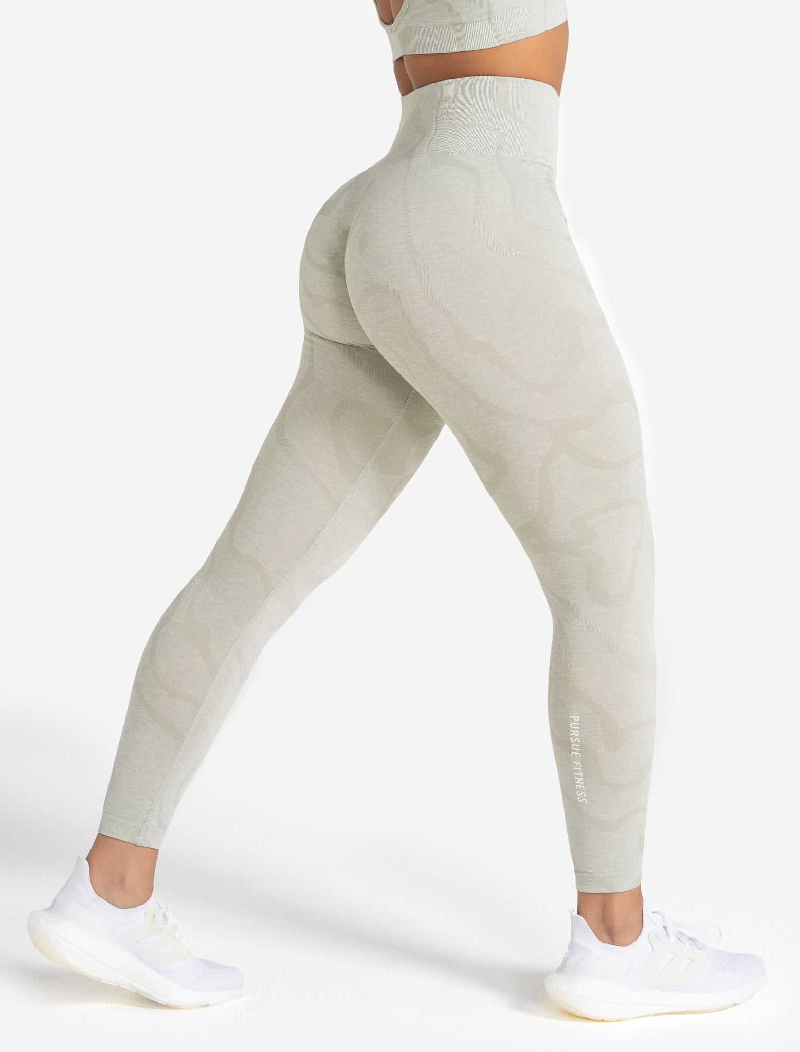 Sustainable Seamless Leggings - Sage Green Pursue Fitness 1