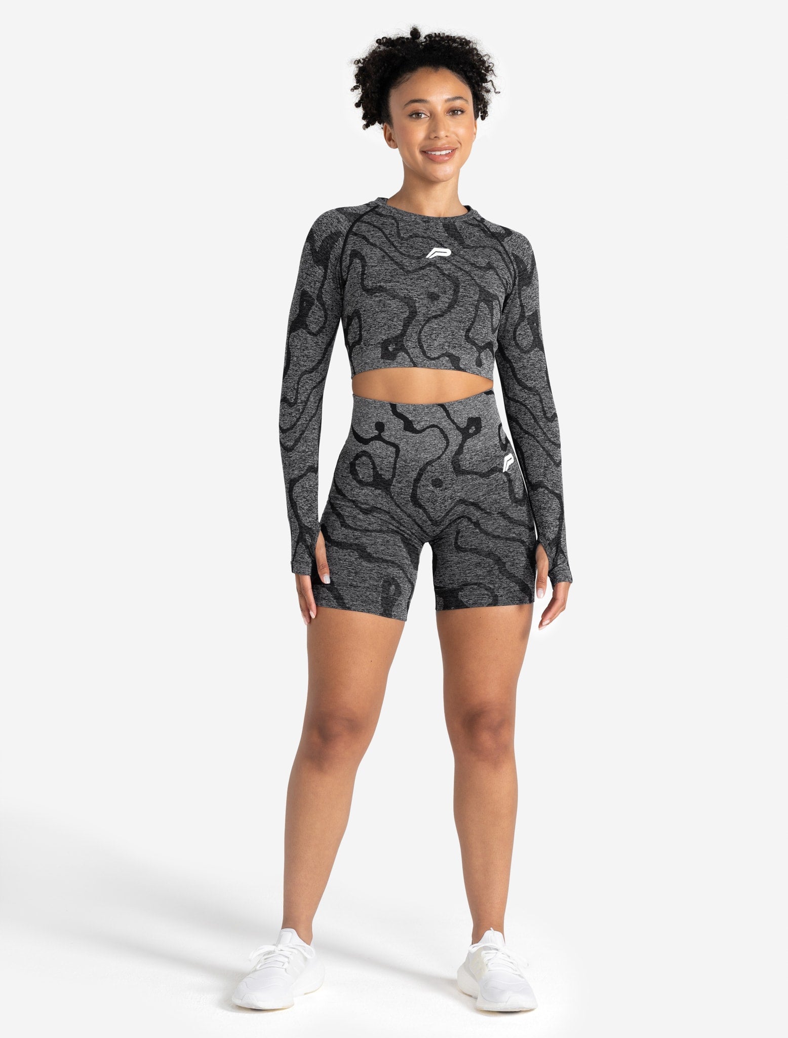 Sustainable Seamless Long Sleeve Crop Top - Black Pursue Fitness 2